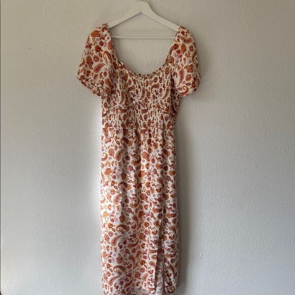 Hollister Paisley Print Smocked Maxi Dress - Picture 3 of 6
